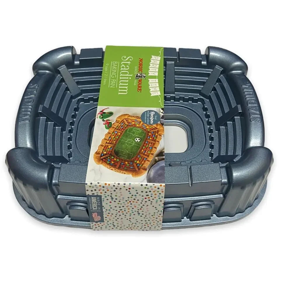 Nordic‎ Ware Cast Aluminum Stadium Bundt Cake Pan NEW Mold